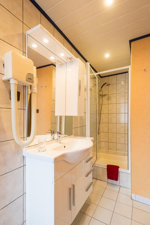 Moselromantik-Hotel Zum Loewen إيديغير إيلير المظهر الخارجي الصورة